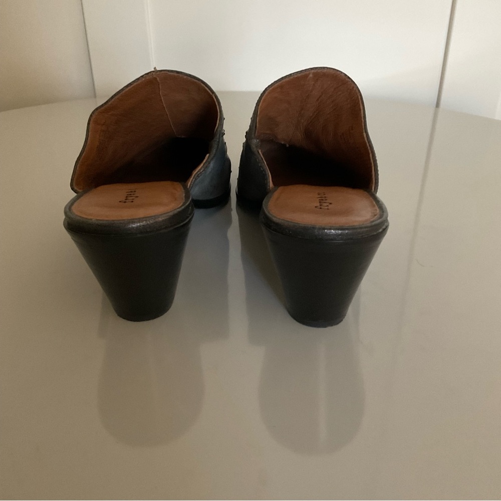 Frye  EUC Phoenix Distressed Leather Studded Mules. Size 10. - Picture 4 of 6